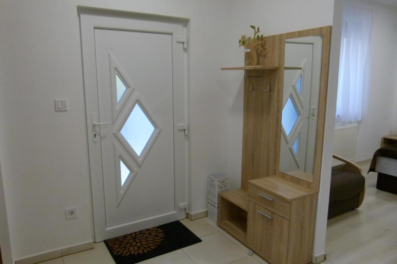 Wolf House Apartman Zalaegerszeg Exterior photo
